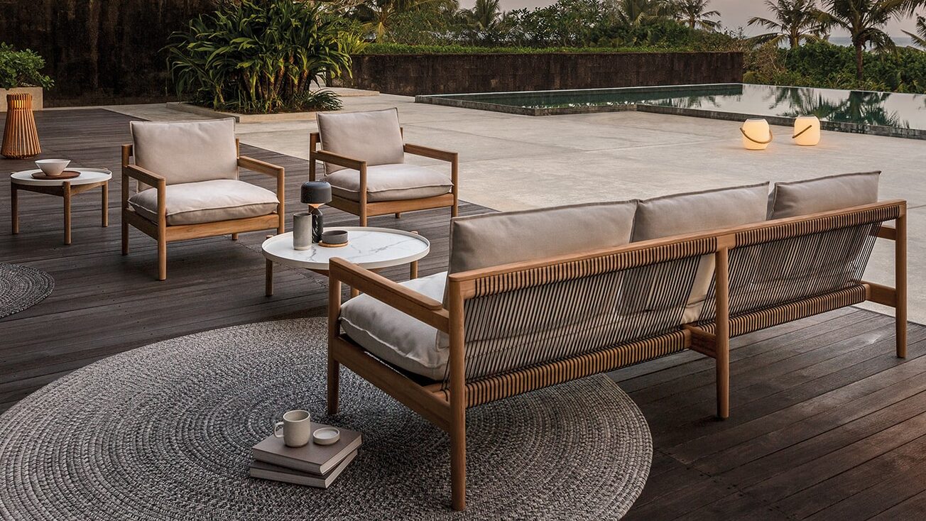 Saranac Outdoor Garden sofa Arm Detail Gloster